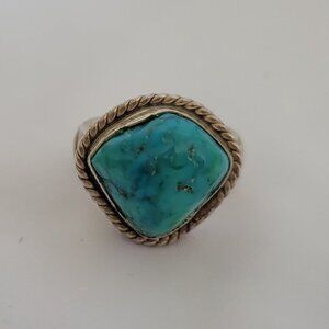Turquoise and sterling western style ring women's size 7.5